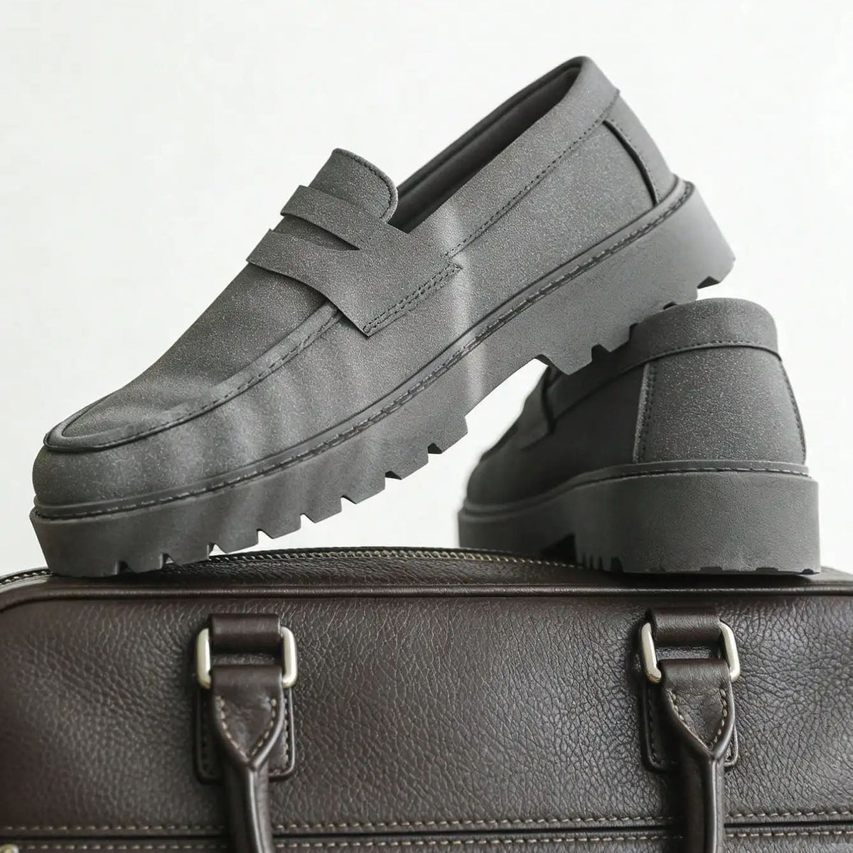 Chaussure Loafer homme plateforme moderne slip-on