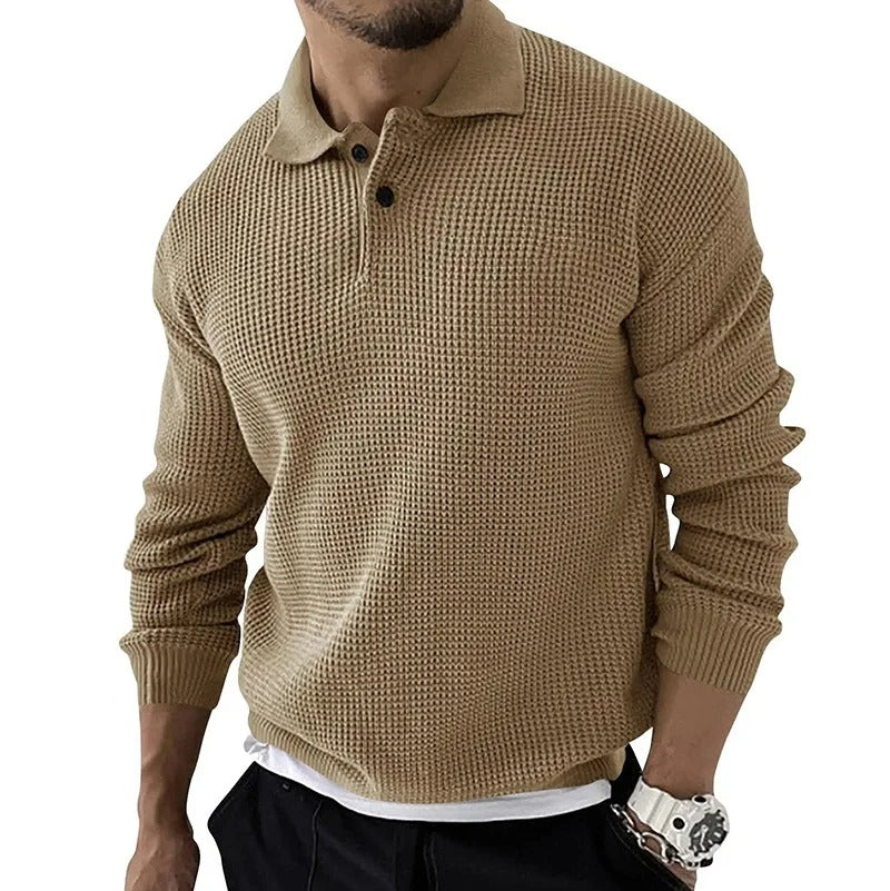 Herrenpullover mit Reverskragen, tailliert geschnitten, gestrickt