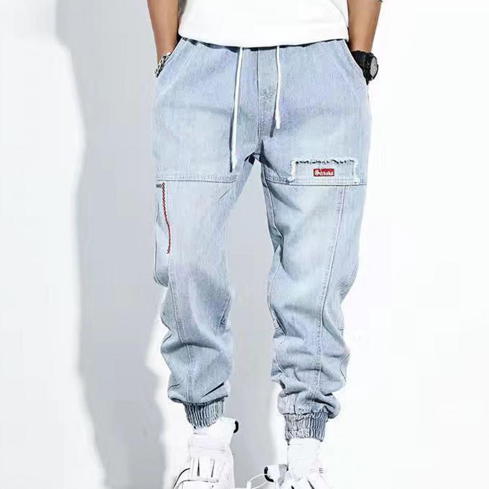 Weite Jeans mit Gummizug und Kordelzug aus Denim