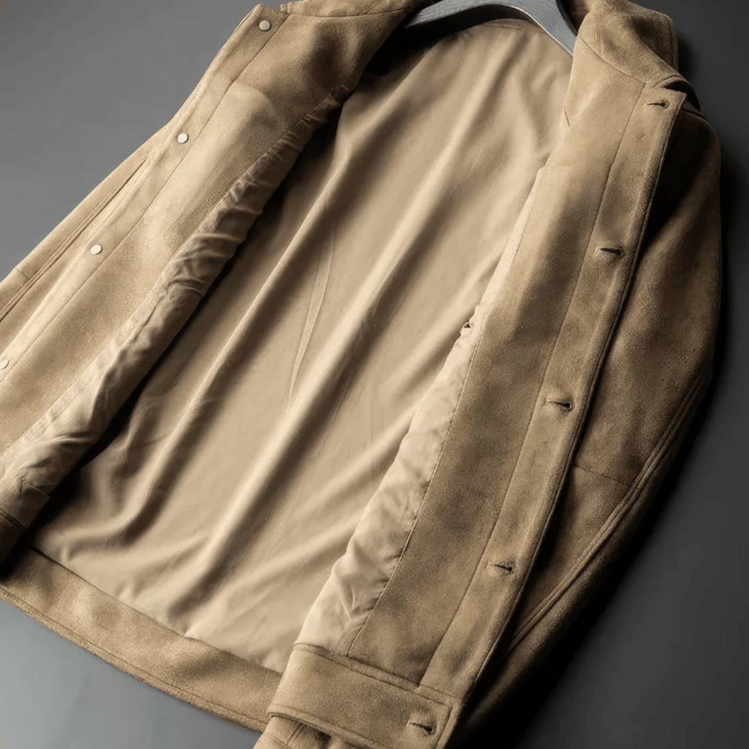 Veste en daim homme coupe ajustée élégance intemporelle