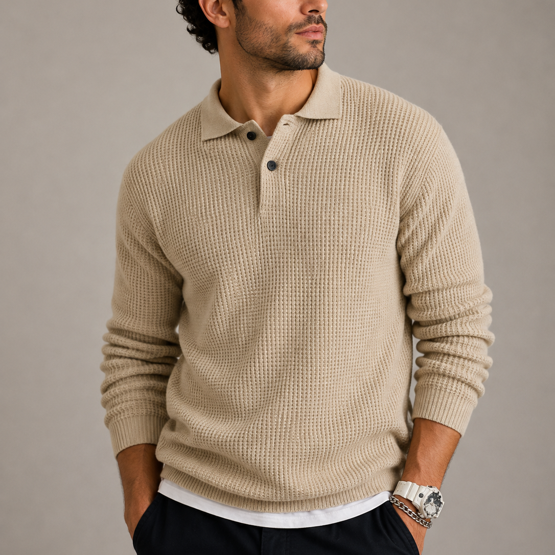Herrenpullover mit Reverskragen, tailliert geschnitten, gestrickt