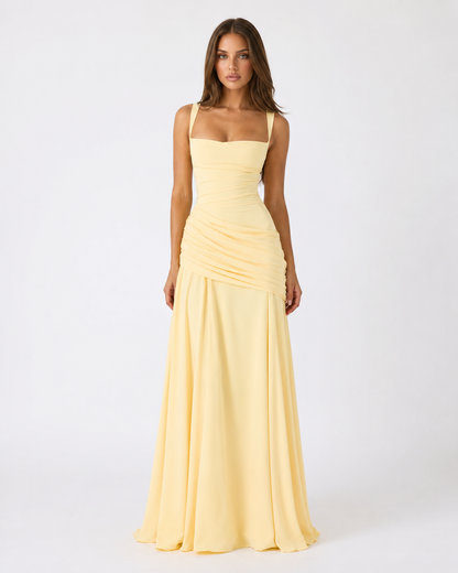 Robe Maxi Sculptée Muse – Col Carré, Lacets Dos et Drapé Hanches