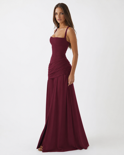 Robe Maxi Sculptée Muse – Col Carré, Lacets Dos et Drapé Hanches