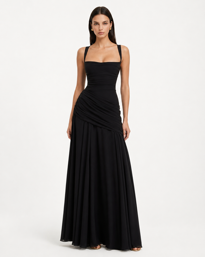 Robe Maxi Sculptée Muse – Col Carré, Lacets Dos et Drapé Hanches