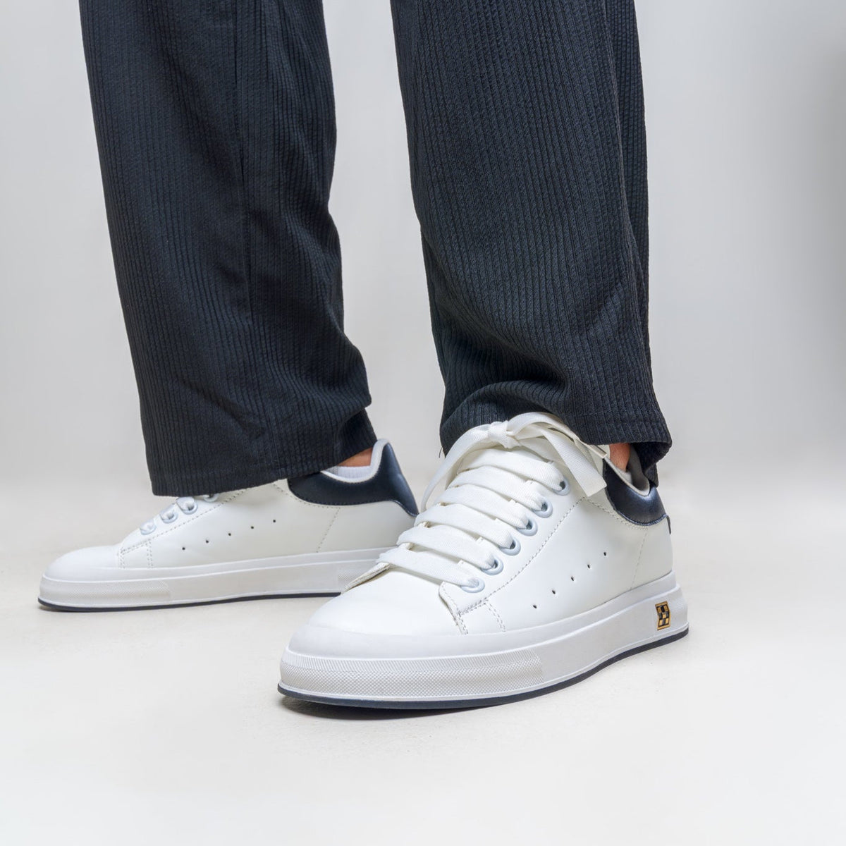 Ergonomische, höhenverstellbare Herren-Sportschuhe für hohen Komfort