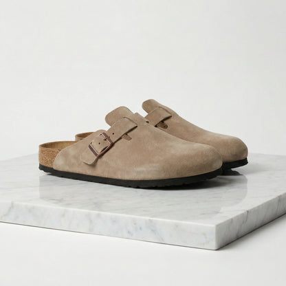 Herren-Clogs aus weichem Wildleder mit Lederfußbett