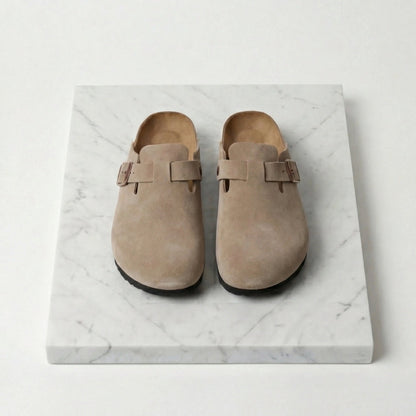 Herren-Clogs aus weichem Wildleder mit Lederfußbett