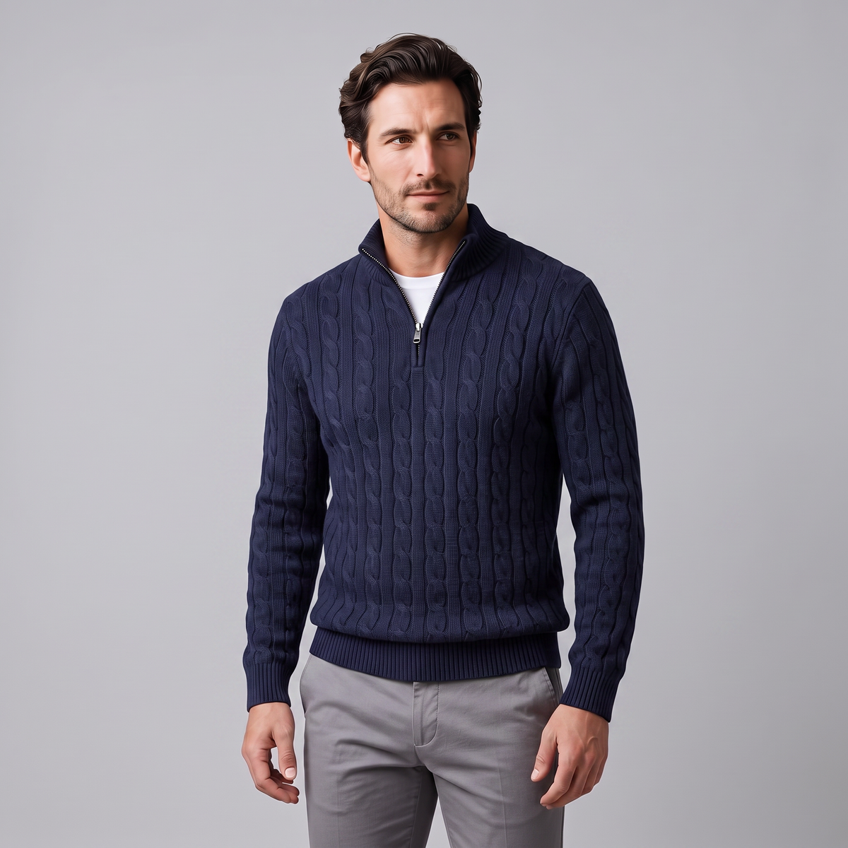 Herren-Pullover aus Baumwollstrick mit Zopfmuster und Reißverschlusskragen