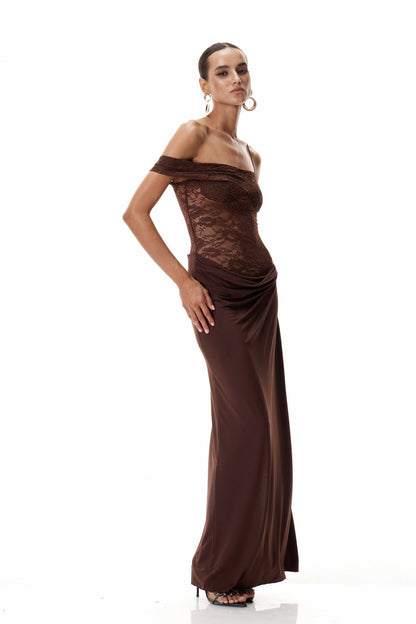Robe Maxi Luna Muse – Dentelle et Jupe Drapée avec Fente