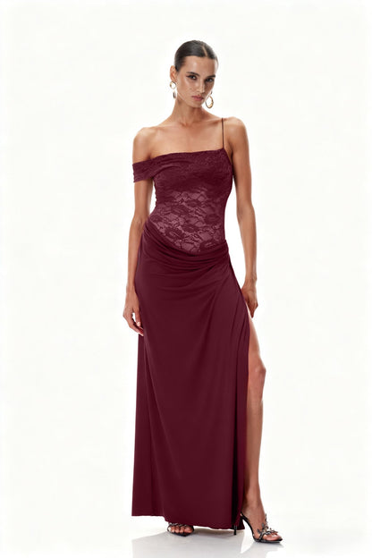 Robe Maxi Luna Muse – Dentelle et Jupe Drapée avec Fente