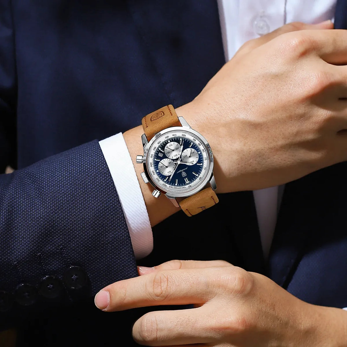 Herrenuhr mit Chronograph, Lederarmband und Tachymeter