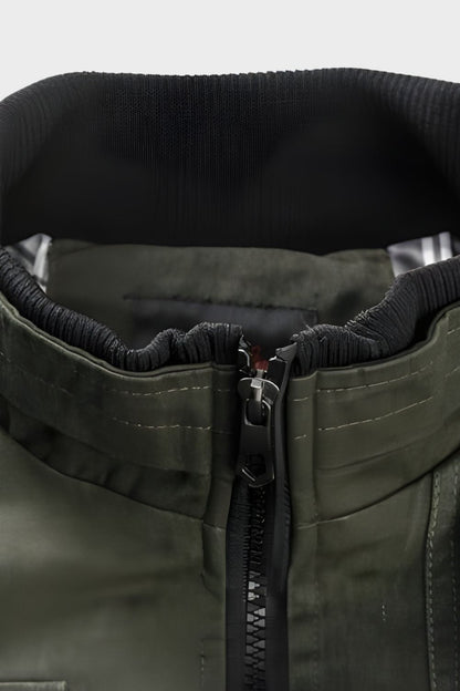 Lässige Herrenjacke mit Stehkragen und Reißverschluss