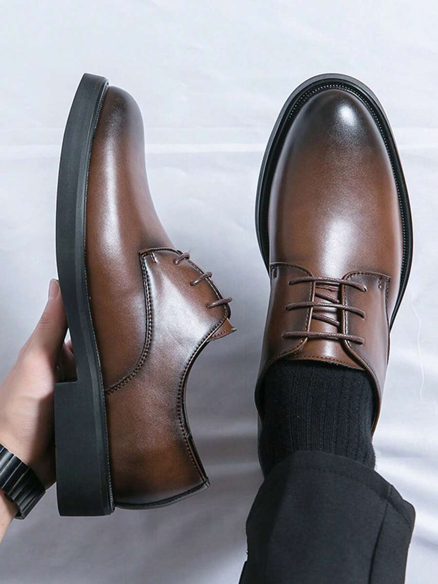 Derbies homme bout arrondi laçage ouvert semelle plate