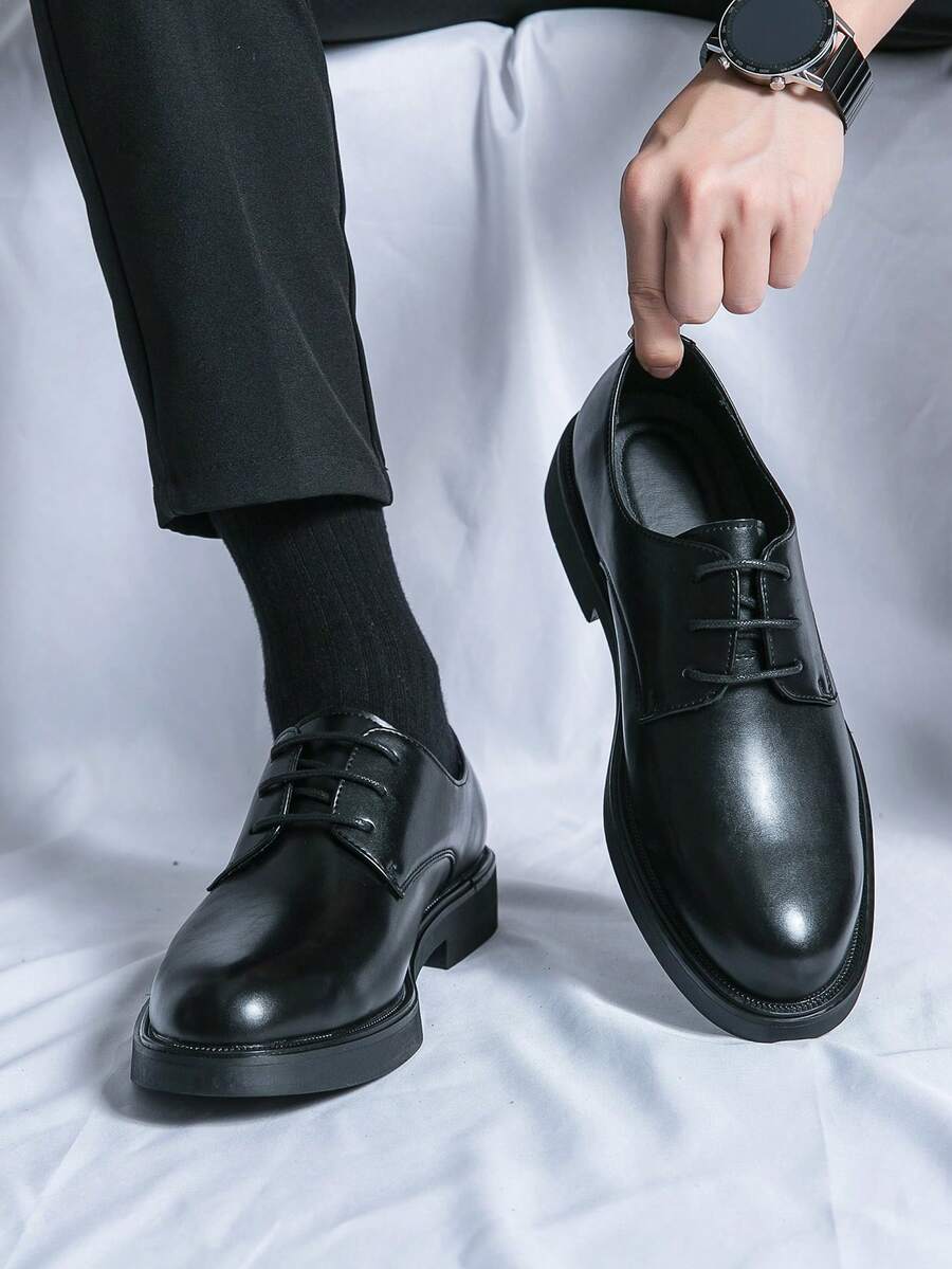 Derbies homme bout arrondi laçage ouvert semelle plate
