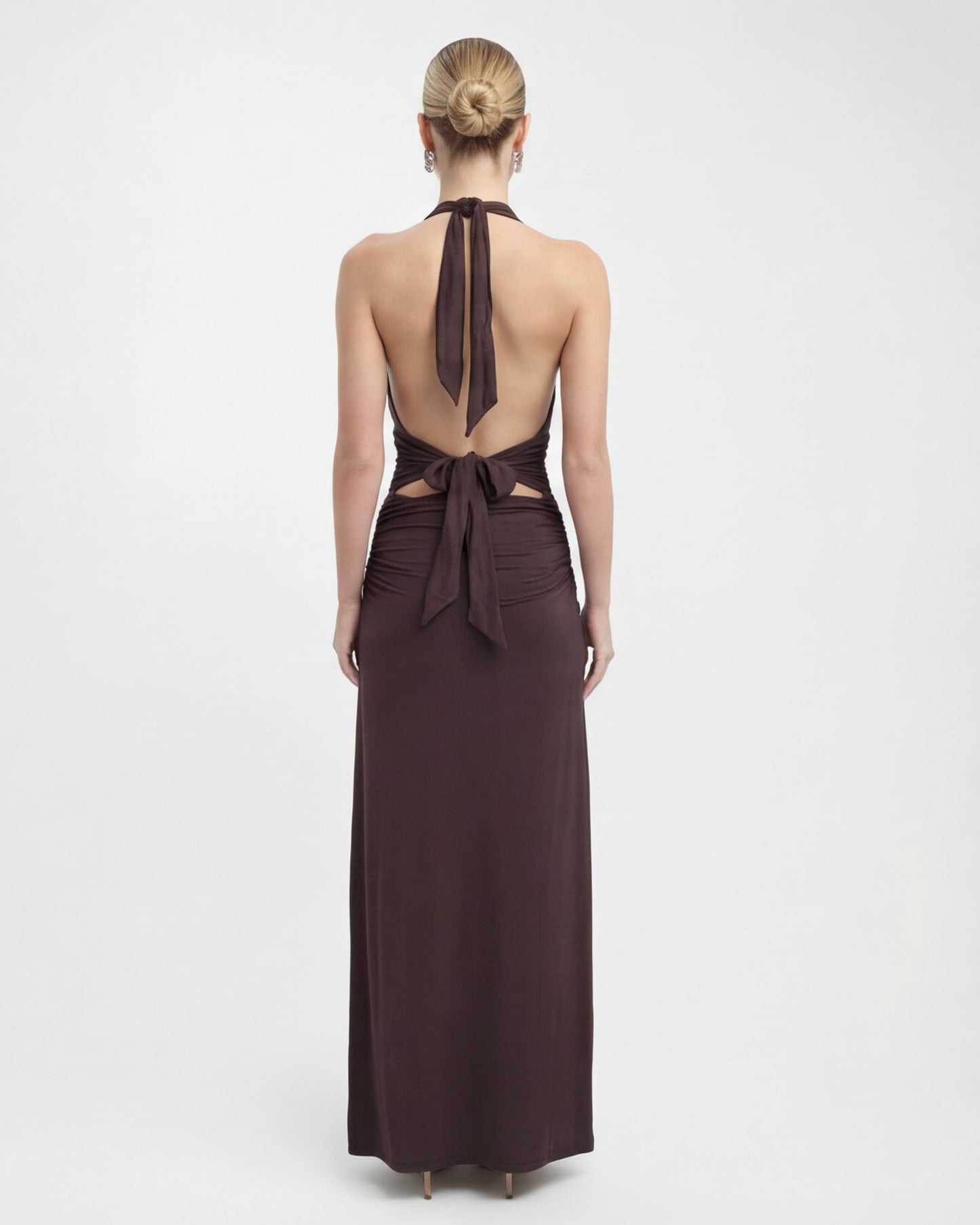 ARIA Robe Maxi Halter Nyx – Dos Nu et Taille Froncée