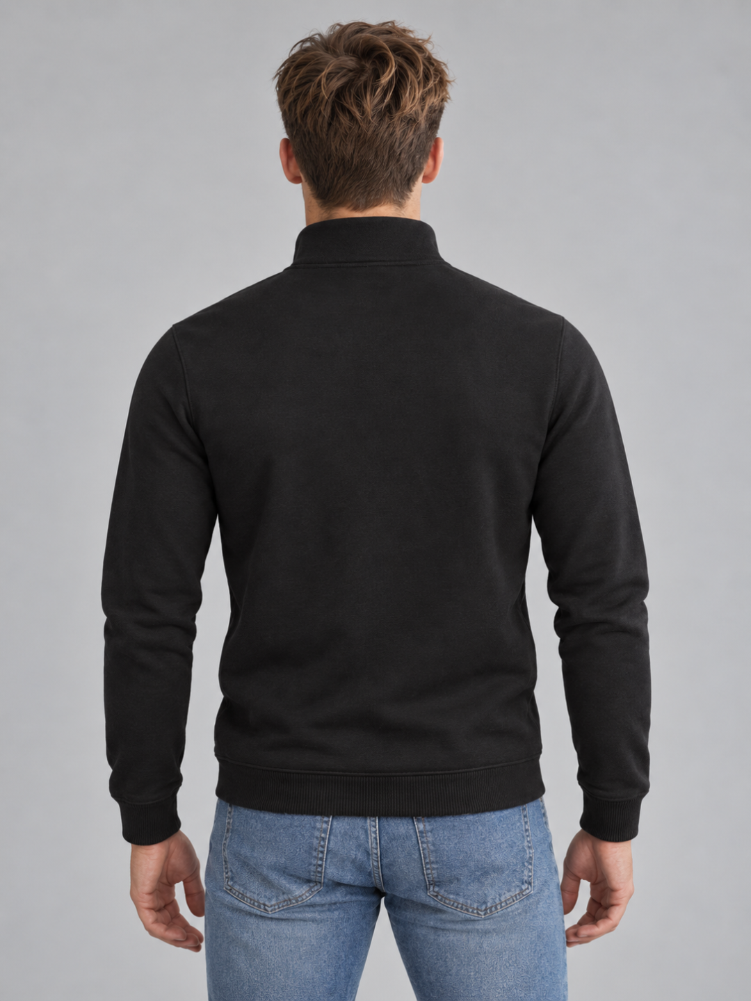Weicher gestrickter Herrenpullover mit kurzem Reißverschluss und Polokragen