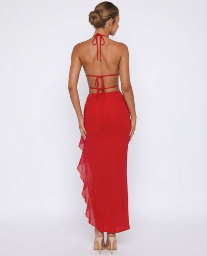 Robe Maxi Cherry Crush – Décolleté Plongeant et Fente Volantée