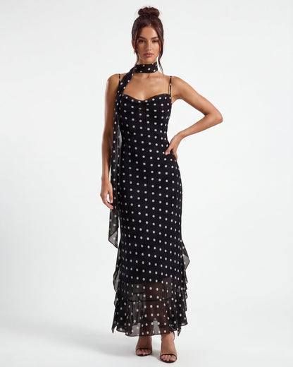 Robe Maxi Noire à Pois – Ourlet Voile et Foulard Intégré