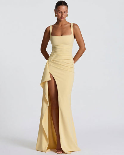 Robe Maxi Main Character – Coupe Gainante et Col Carré