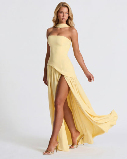 Robe Maxi Aura Radiant – Bustier, Foulard et Fente Haute