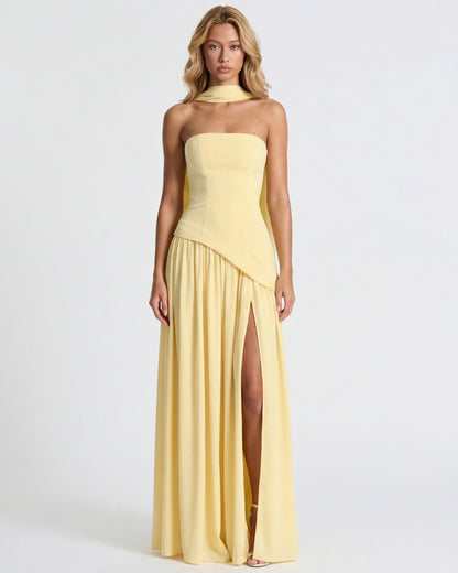 Robe Maxi Aura Radiant – Bustier, Foulard et Fente Haute