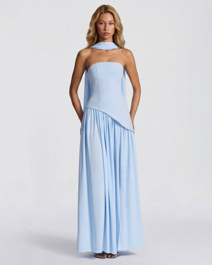 Robe Maxi Aura Radiant – Bustier, Foulard et Fente Haute