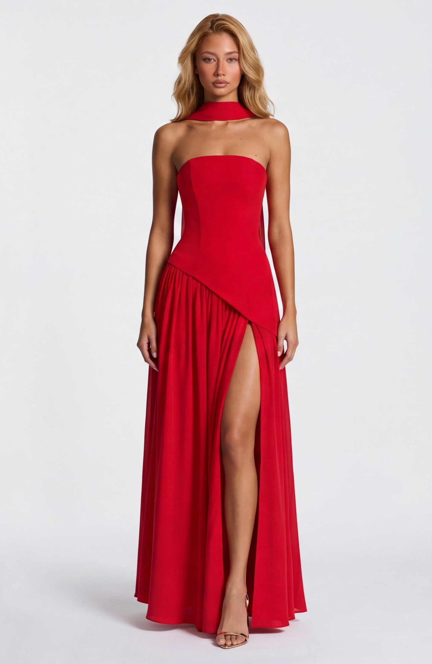 Robe Maxi Aura Radiant – Bustier, Foulard et Fente Haute