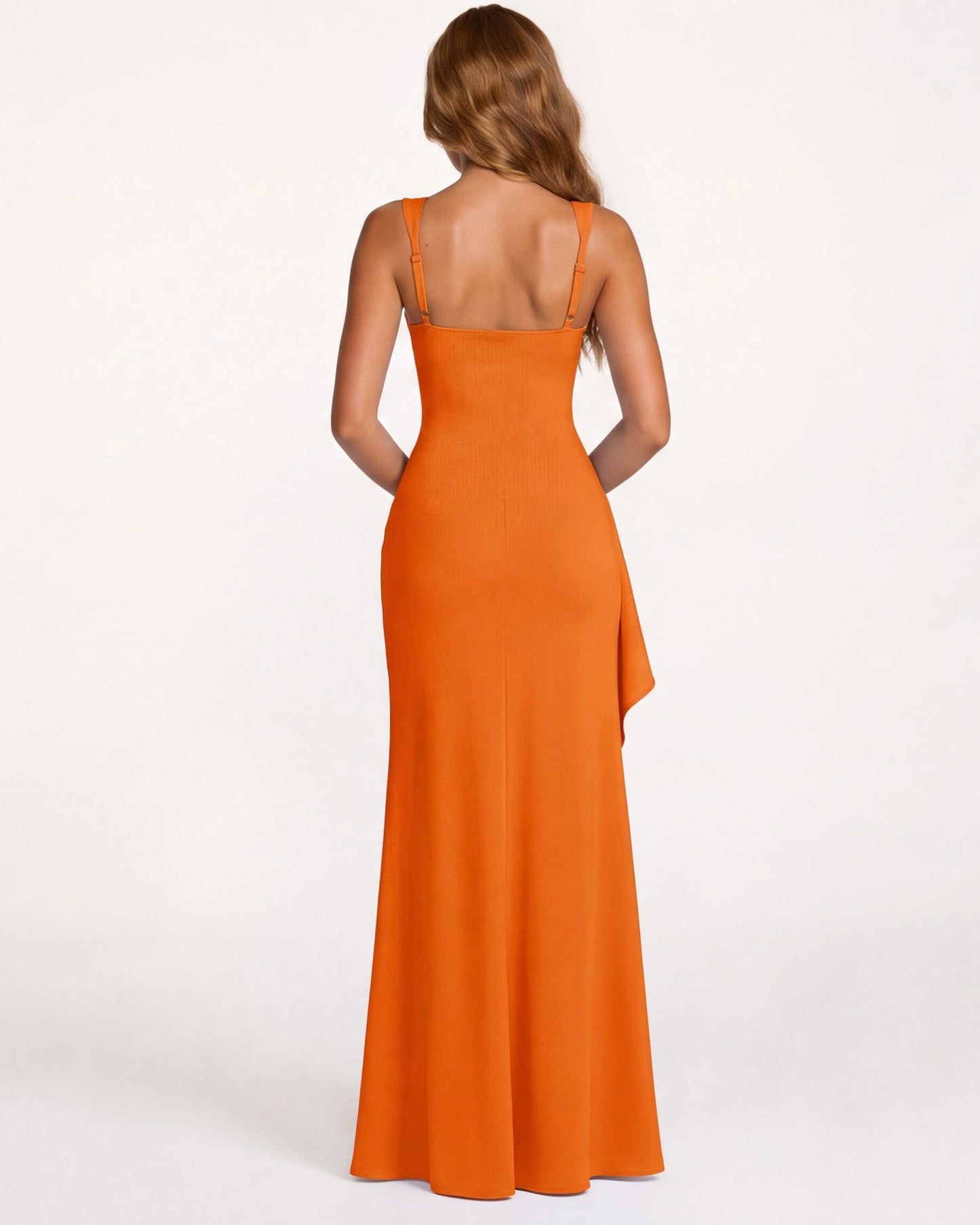 Robe Maxi Main Character – Coupe Gainante et Col Carré
