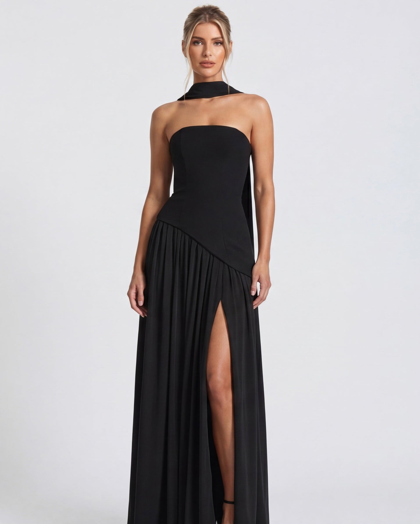 Robe Maxi Aura Radiant – Bustier, Foulard et Fente Haute