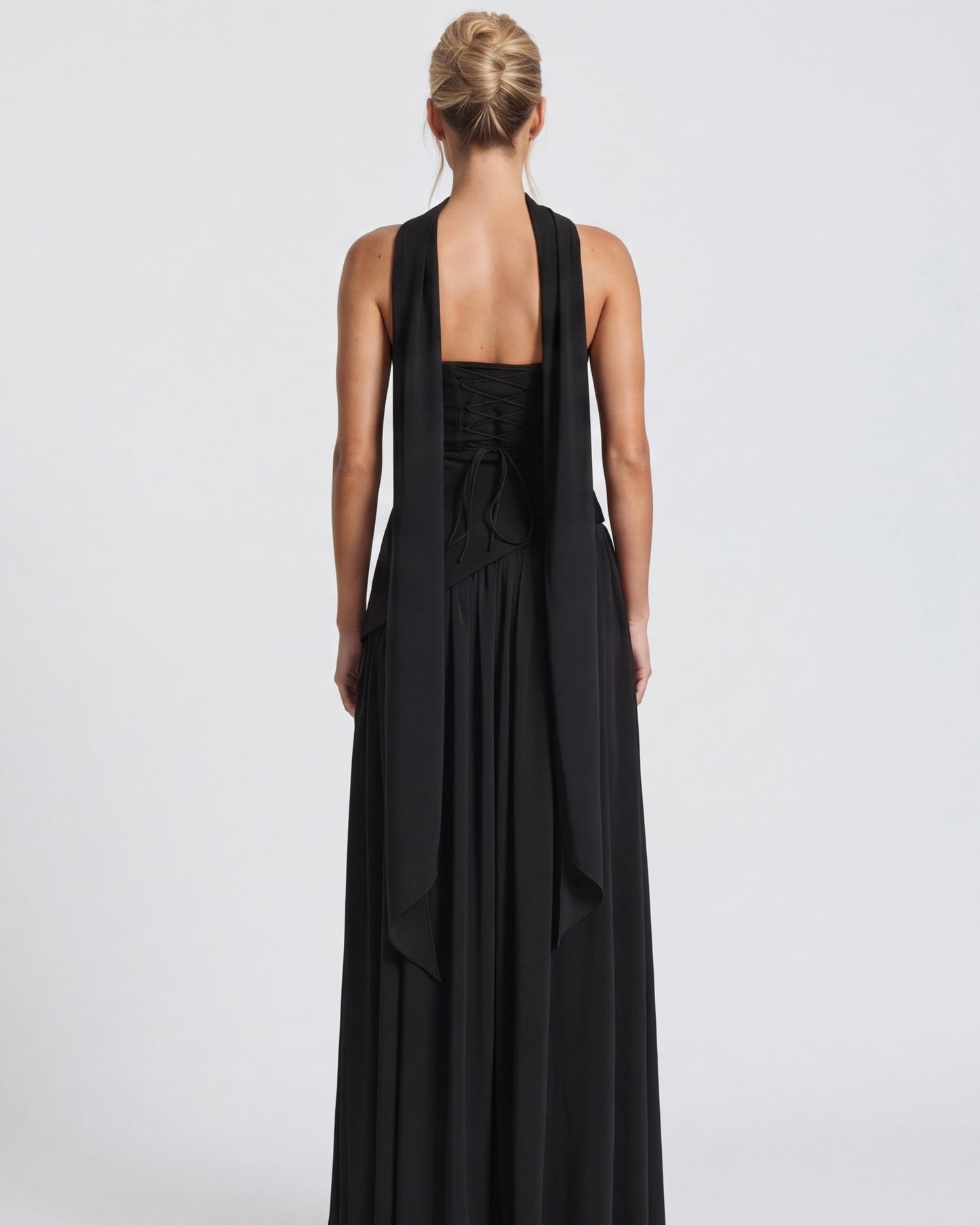 Robe Maxi Aura Radiant – Bustier, Foulard et Fente Haute