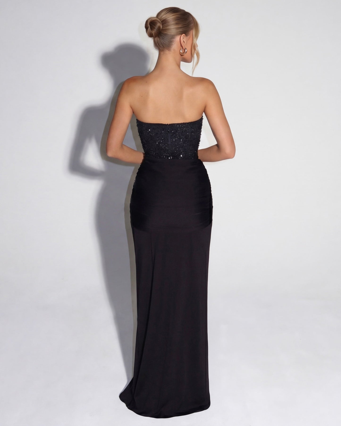 Robe Longue Midnight Aura – Bustier Brillant et Corset Structuré