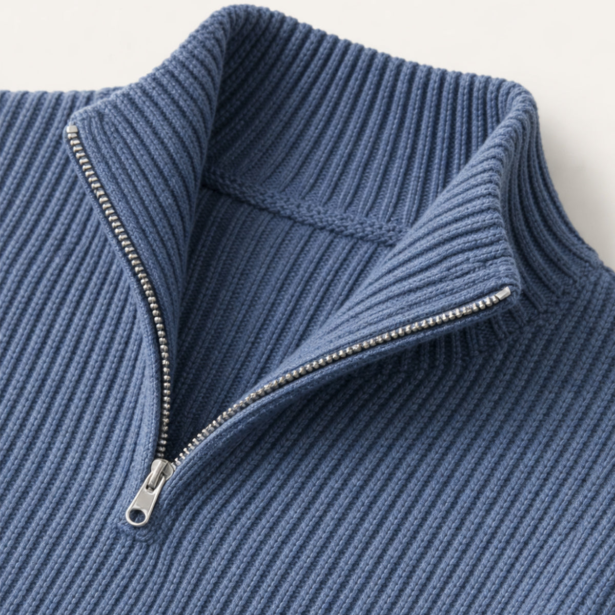 Weicher und raffinierter Herren-Kaschmirpullover mit halbem Reißverschluss