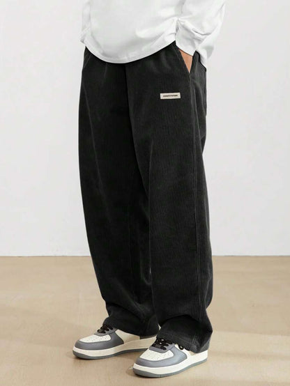 Weite Herrenhose mit geradem, verstellbarem Schnitt