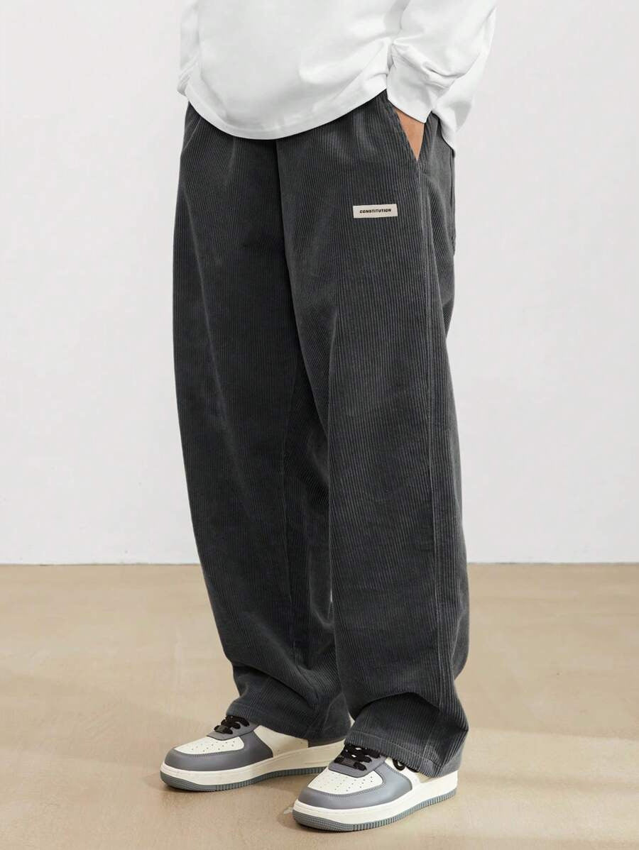 Weite Herrenhose mit geradem, verstellbarem Schnitt