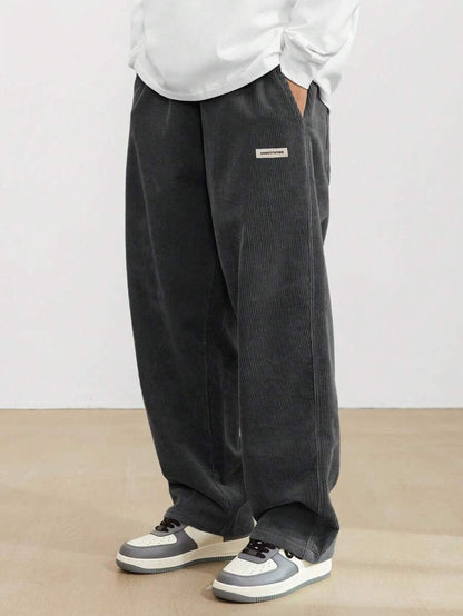 Weite Herrenhose mit geradem, verstellbarem Schnitt
