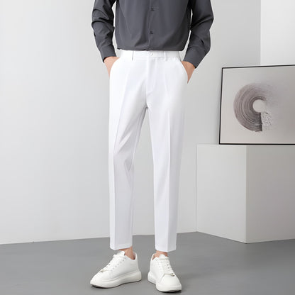 Moderne, lässige Herrenhose mit geradem Schnitt